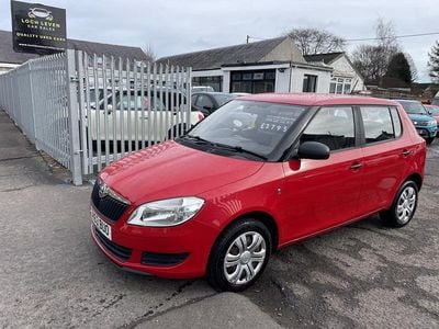 Used Skoda Fabia 60 HP (44 kW) 2013 Red Hatchback