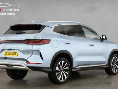 Usado BYD Seal U Boost 324 CV (238 kW) 2025 Azul SUV