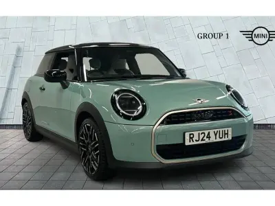 Used Mini Cooper Exclusive 204 HP (150 kW) 2024 Green Hatchback