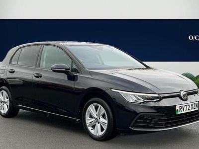 Second-hand VW Golf VIII Life 115 CP (84 kW) 2022 Negru Hatchback