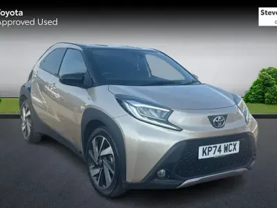 Used Toyota Aygo X 72 HP (52 kW) 2024 Beige SUV