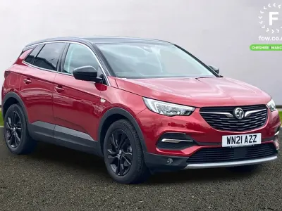 Usado Vauxhall Grandland X SRi 131 HP (96 kW) 2021 Vermelho SUV