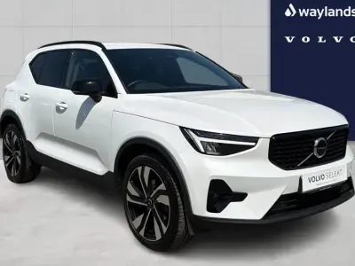 Used Volvo XC40 Plus 194 HP (142 kW) 2025 White SUV