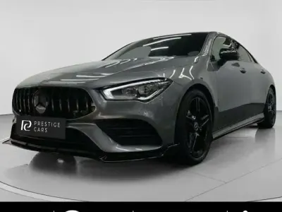 Usado Mercedes CLA180 AMG Line Premium 136 HP (100 kW) 2022 Cinzento Sedan