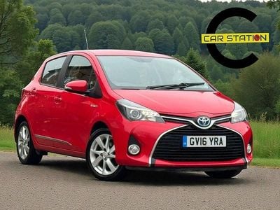 Used Toyota Yaris Hybrid 2016 Red Hatchback