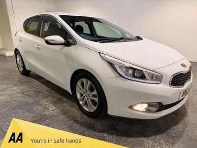 Used Kia Ceed 133 HP (97 kW) 2012 White Hatchback