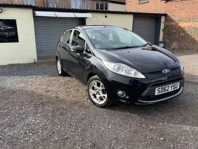 Used Ford Fiesta Zetec 94 HP (69 kW) 2012