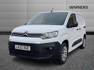 Used Citroën Berlingo 99 HP (72 kW) 2022 White MPV