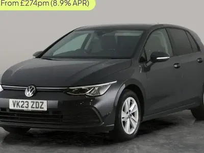 Used VW Golf VIII Life 150 HP (110 kW) 2023 Hatchback