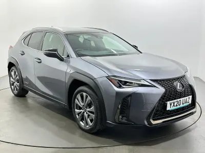 Usado Lexus UX Sport Line 184 HP (135 kW) 2020 Cinzento SUV