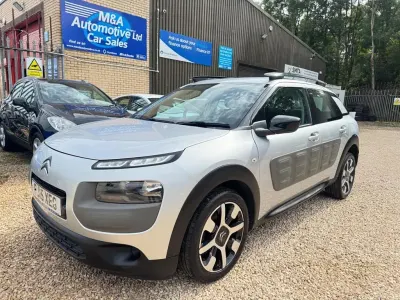 Used Citroën C4 Cactus Feel 100 HP (73 kW) 2015 Silver Hatchback