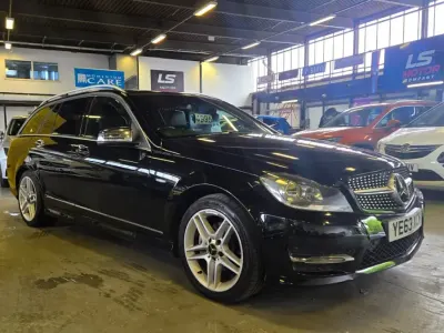 Używany Mercedes C220 Sport Edition 2014 Czarny Kombi