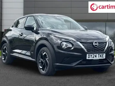 Begagnad Nissan Juke N-Connecta 143 HK (105 kW) 2024 Svart SUV