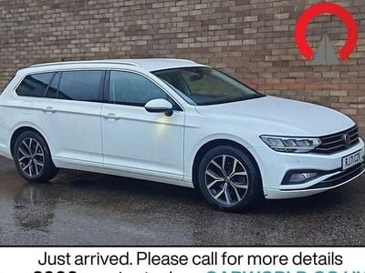 Used VW Passat SEL 150 HP (110 kW) 2022 White Estate