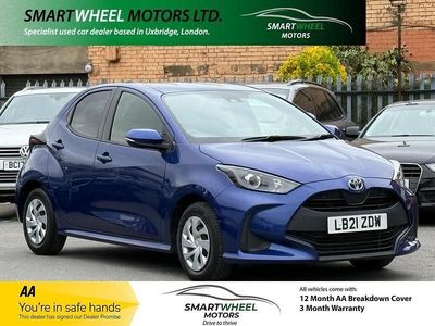 Used Toyota Yaris Hybrid 116 HP (85 kW) 2026 Blue Hatchback