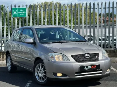Usado Toyota Corolla Sport 2003 Prateado Citadino