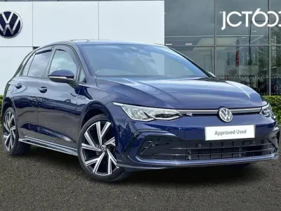 Used VW Golf VIII R-line 147 HP (108 kW) 2024 Blue Hatchback