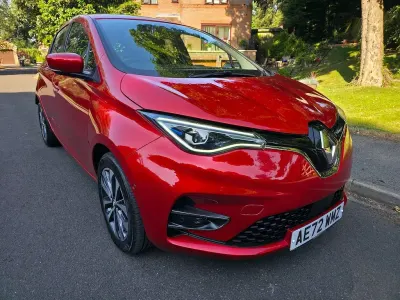 Used Renault Zoe GT-Line 100 kW (136 HP) 2022 Red Hatchback