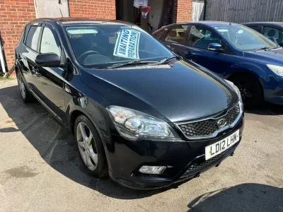 Used Kia Ceed 113 HP (83 kW) 2012 Black Hatchback