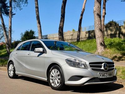 Used Mercedes A180 SE 2014 Silver Hatchback