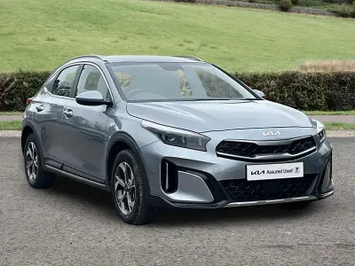 Usado Kia XCeed 2023 Prateado SUV