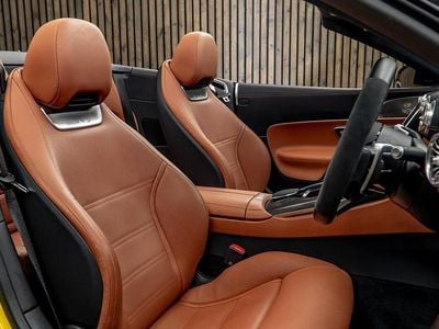 Begagnad Mercedes SL63 AMG AMG 2024 Gul Cab