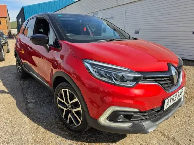 Used Renault Captur Version S 130 HP (95 kW) 2019 Red SUV