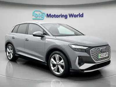 Second-hand Audi Q4 e-tron S-Line 125 kW (170 CP) 2022 Gri SUV
