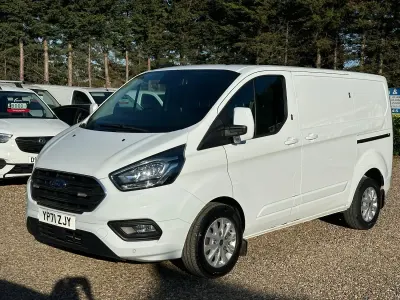 Used Ford Transit Custom Limited 130 HP (95 kW) 2021 White Van