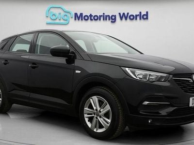 Used Vauxhall Grandland X S 131 HP (96 kW) 2019 Black SUV