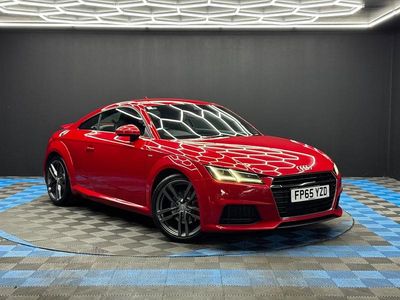 Używany Audi TT S-Line 230 KM (169 kW) 2015 Czerwony Coupe