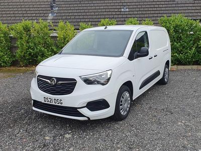Used Vauxhall Combo Sportive 100 HP (73 kW) 2021 White MPV