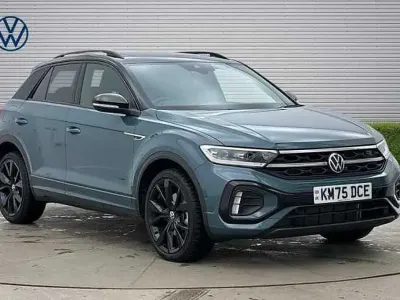 Usado VW T-Roc 150 HP (110 kW) 2025 SUV