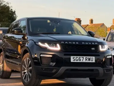 Used Land Rover Range Rover evoque SE 240 HP (176 kW) 2017 Hatchback