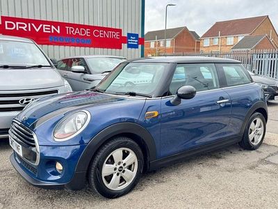 Used Mini Cooper Hatch 110 HP (80 kW) 2017 Blue Hatchback