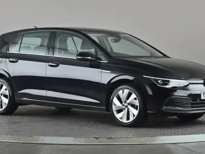Używany VW Golf VIII Style 131 KM (96 kW) 2024 Hatchback
