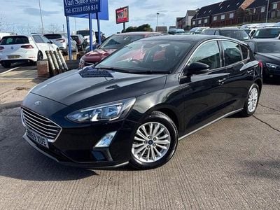 Used Ford Focus Titanium 120 HP (88 kW) 2019 Black Hatchback