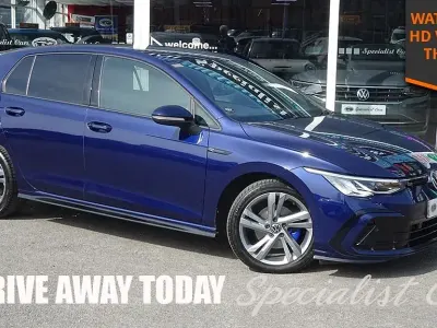 Used VW Golf VIII R-line 130 HP (95 kW) 2022 Blue Hatchback