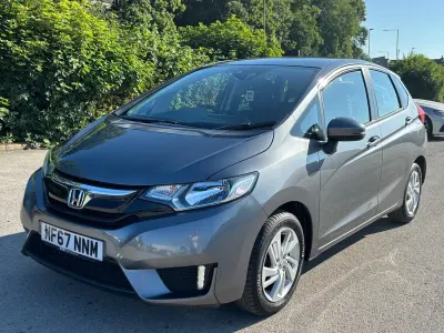 Used Honda Jazz SE 102 HP (75 kW) 2017 Grey Hatchback