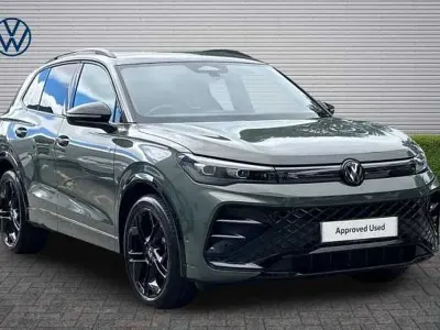 Used VW Tiguan R-line 150 HP (110 kW) 2025 Green SUV