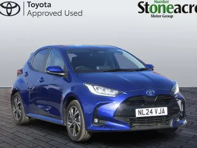 Used Toyota Yaris Hybrid Design 2024