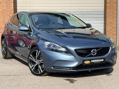 Used Volvo V40 SE 180 HP (132 kW) 2013 Blue Hatchback