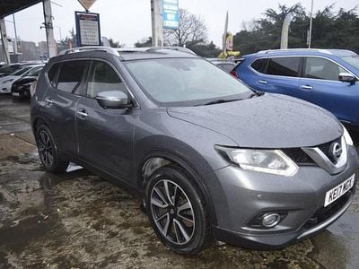 Used Nissan X-Trail N-Vision 130 HP (95 kW) 2017 Grey SUV