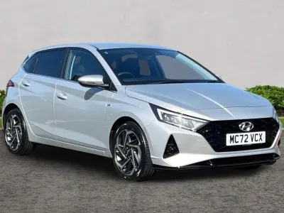 Used Hyundai i20 Premium 99 HP (72 kW) 2023 Silver Hatchback