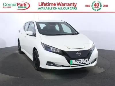 Gebraucht Nissan Leaf Acenta 110 kW (150 PS) 2022 Weiß Kleinwagen