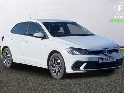 Begagnad VW Polo Life 2022 Vit Halvkombi
