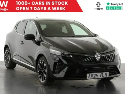 Used Renault Clio Techno 143 HP (105 kW) 2025 Black  Hatchback