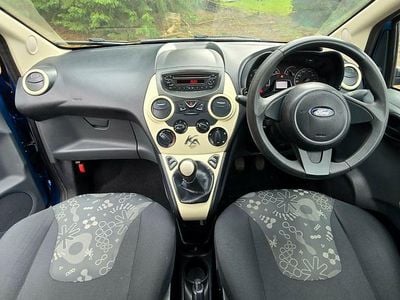 Używany Ford Ka S 2012 Niebieski Hatchback