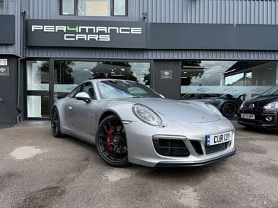 Porsche 911 Carrera 4 GTS