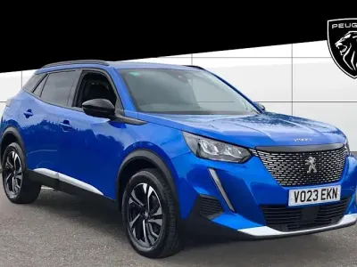 Usado Peugeot 2008 Allure+ 131 CV (96 kW) 2023 Azul SUV